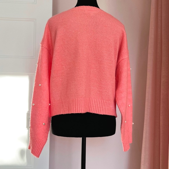 Sweater with Pearl Embellishment - Picture 4 of 9